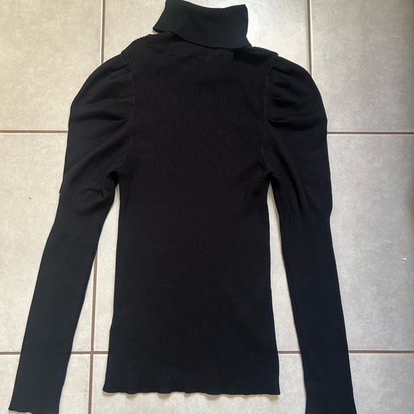 Anthropologie Cecilia Puff Sleeve
Ribbed Turtleneck black Size Medium - Picture 10 of 10